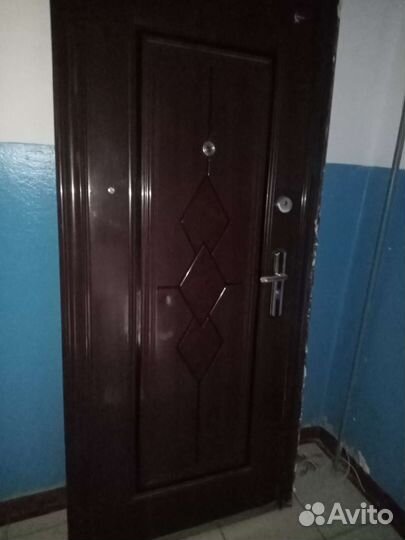 Дверь входная металлическая бу