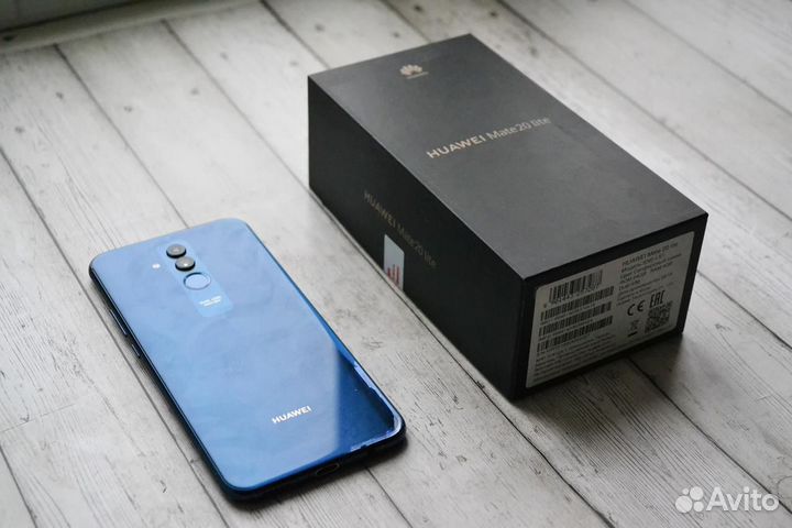 HUAWEI Mate 20 lite, 4/64 ГБ