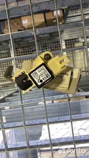 Датчик подушки безопасности боковой