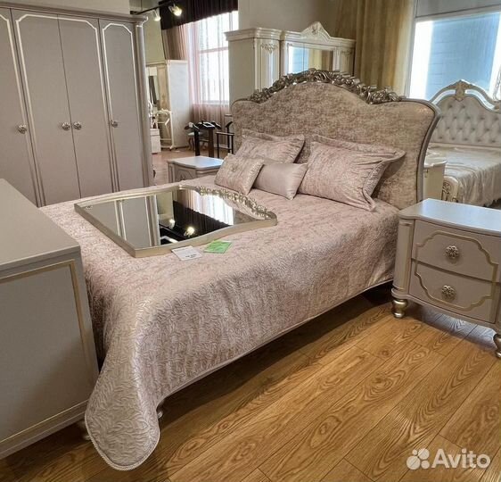 Спальный гарнитур Мария