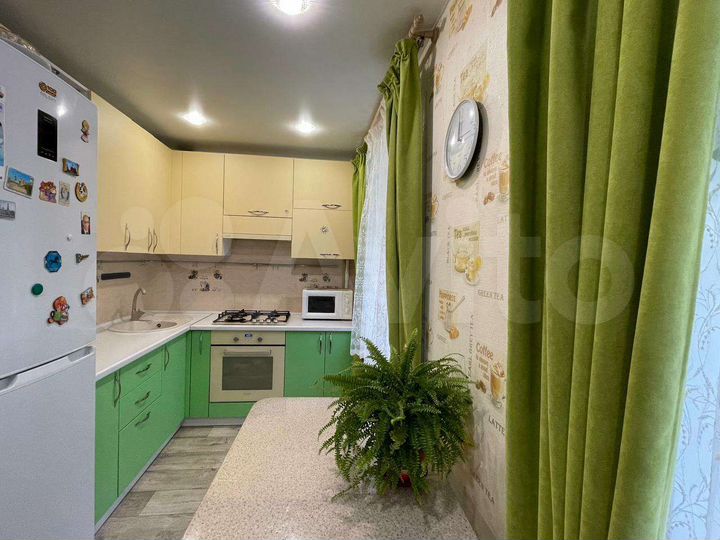 3-к. квартира, 60 м², 2/5 эт.