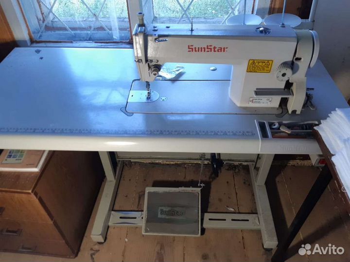 Швейная машина Singer