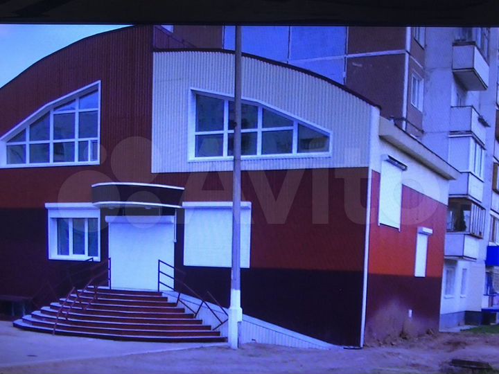 Здание, 374 м²