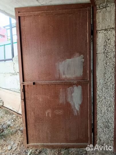 Ворота гаражные распашные металлические бу