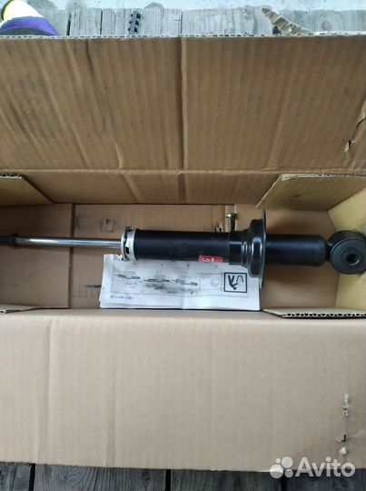 Стойка амортизатора