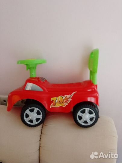 Машинка- толкатор