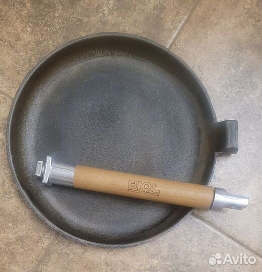 Сковородка блинная чугунная Biol