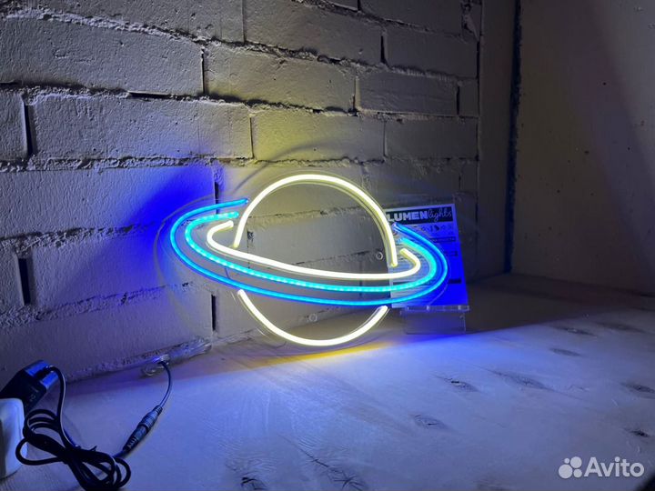 Неоновая вывеска в подарок