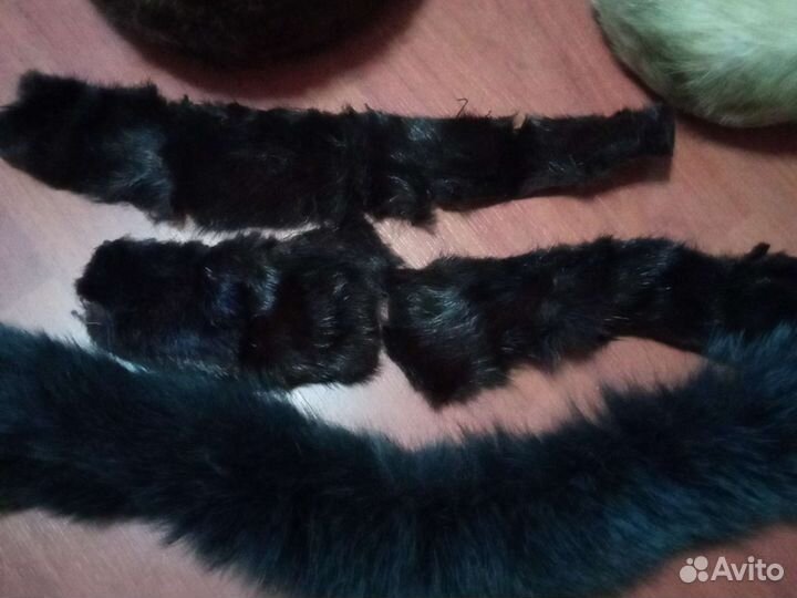 Женские меховые шапки