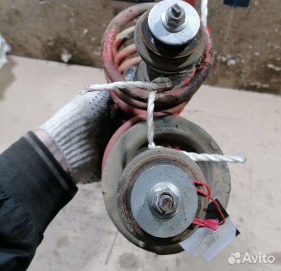 Стойки daihatsu tanto