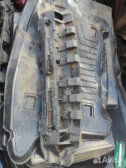 Пыльник переднего бампера cn158b384AB Ford EcoSpor