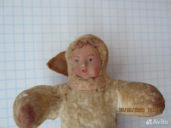 Елочная игрушка девочка