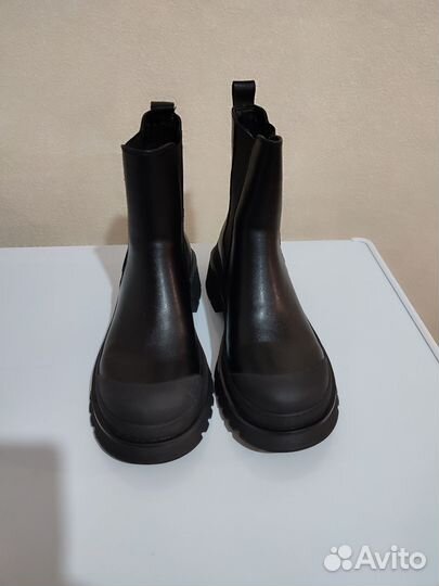 Демисезонные женские сапоги 40 р