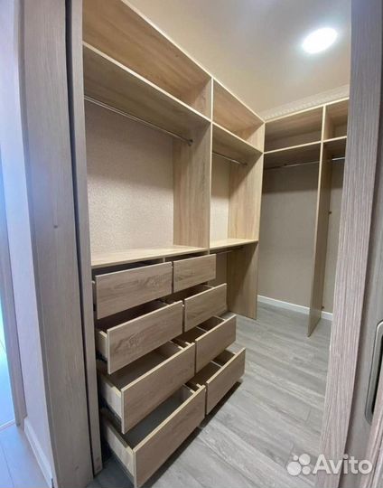 Гардеробная встроенная