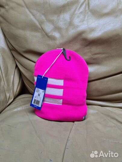 Шапка Adidas утепленная новая детская