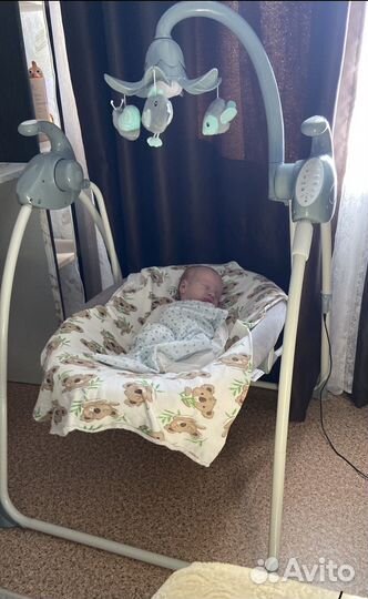 Детская электрокачель