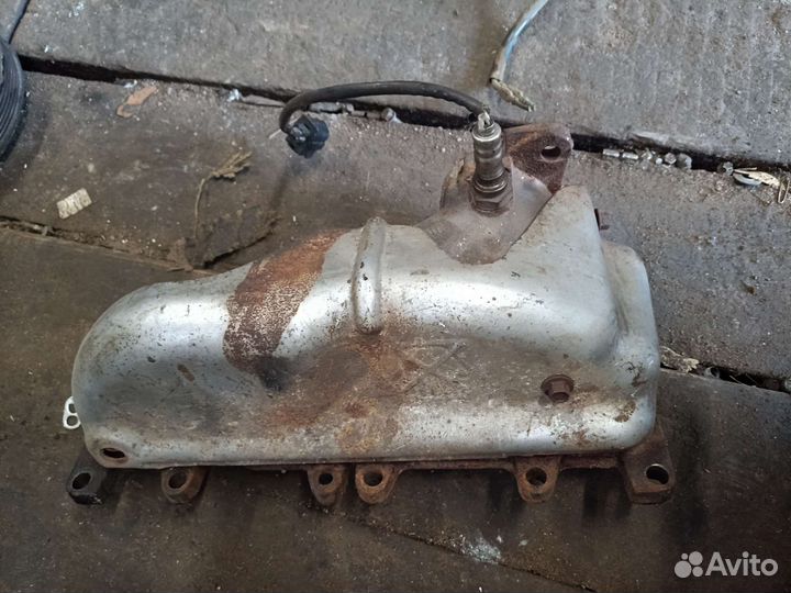 Коллектор выпускной на Волгу Крайслер