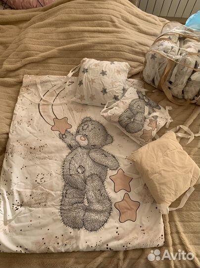 Бортики в детскую кроватку с одеялом