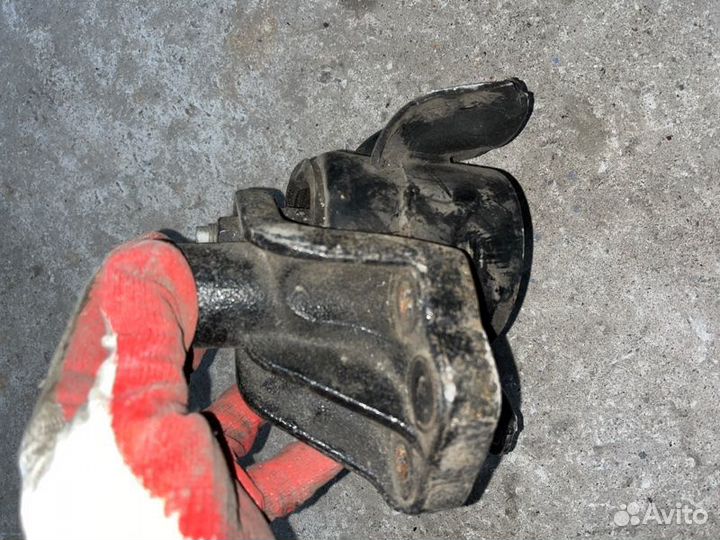 Подушка двигателя правая Hyundai Solaris RB 2013