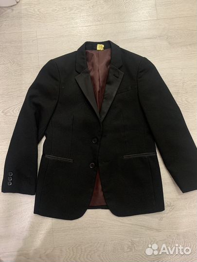 Пиджак для мальчика 140