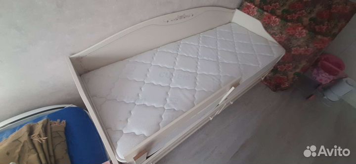 Кроватка детская с ящиками