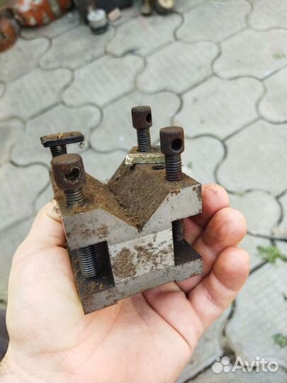 Прizma п0вер0чнaя