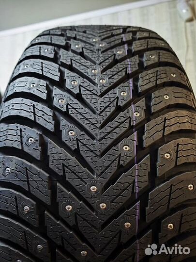 Nokian Tyres Hakkapeliitta 10p 245/40 R20 99T