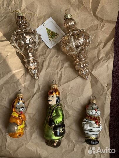 Стеклянные елочные игрушки
