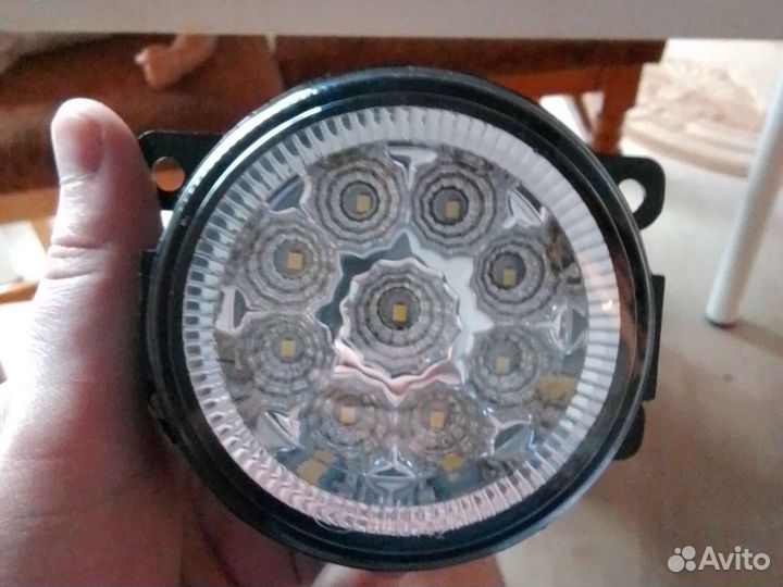 Продам противотуманные фары
