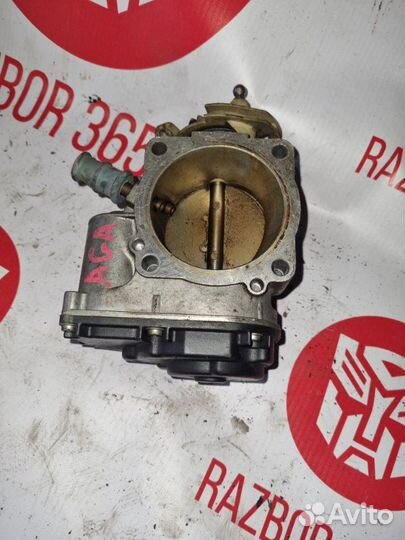 Дроссельная заслонка Audi A6 C5 2.4