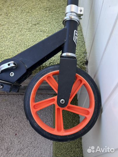 Самокат Mongoose force 4.0