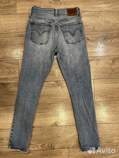 Женские джинсы levis 501