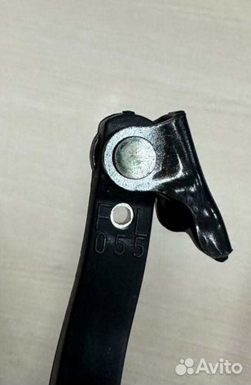 Ограничитель двери Камри 50/55