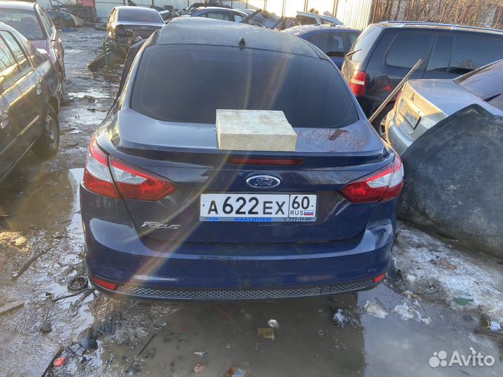 В разборе ford focus 3 седан
