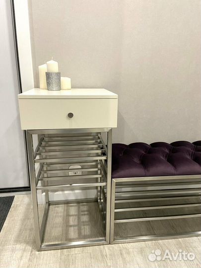 Консоль из шлифованной нержавеющей стали