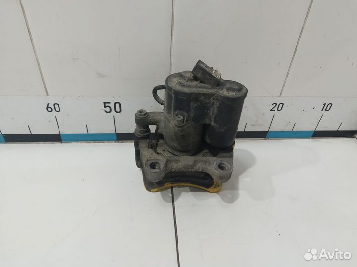 Суппорт тормозной задний правый Passat B6