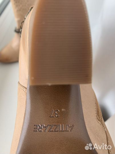 Ботинки женские казаки 36,5-37