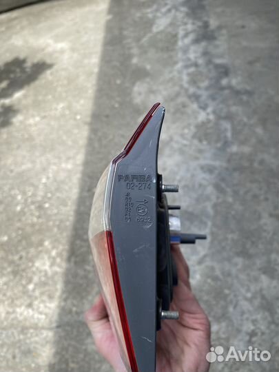 Задний фонарь toyota corolla 180