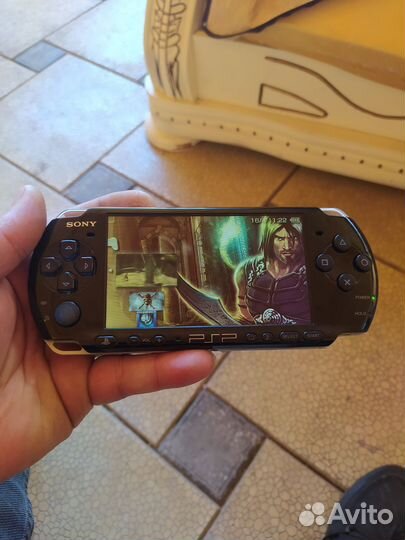 Sony PSP 3008 прошитая 64гиг 60 игр