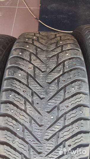 Nokian Tyres Hakkapeliitta 8 SUV 225/60 R17