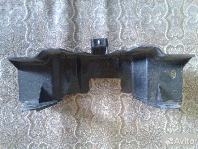 Накладка замка капота Lexus Rx4