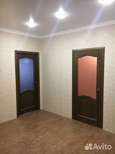 Установка межкомнатные и входных дверей