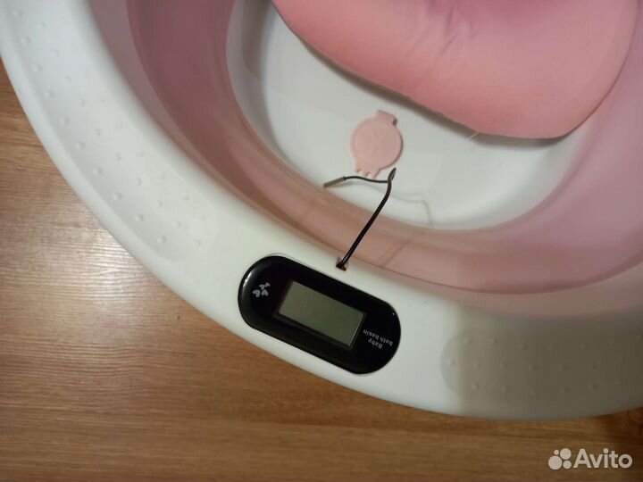 Ванночка детская с датчиком температуры