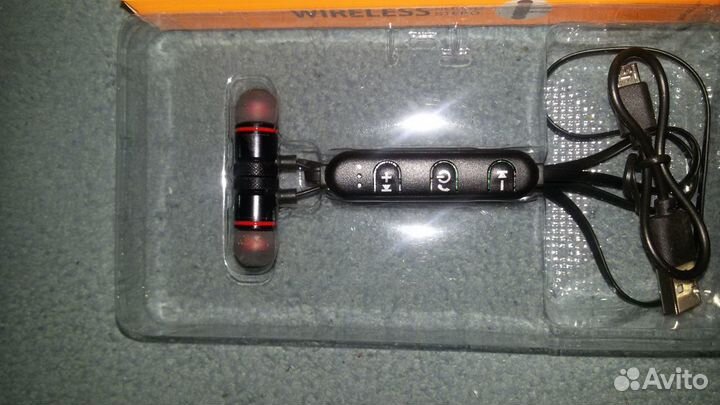 Наушники блютуз