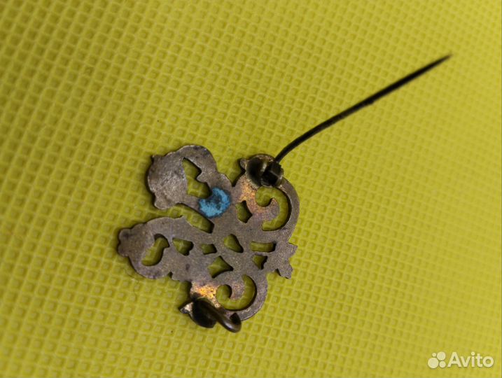 Антикварная брошь