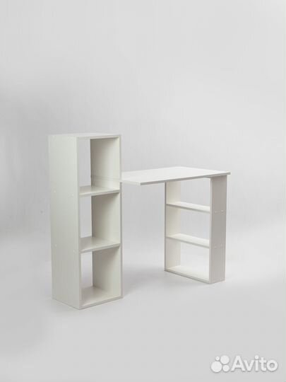 Компьютерный стол со стеллажом