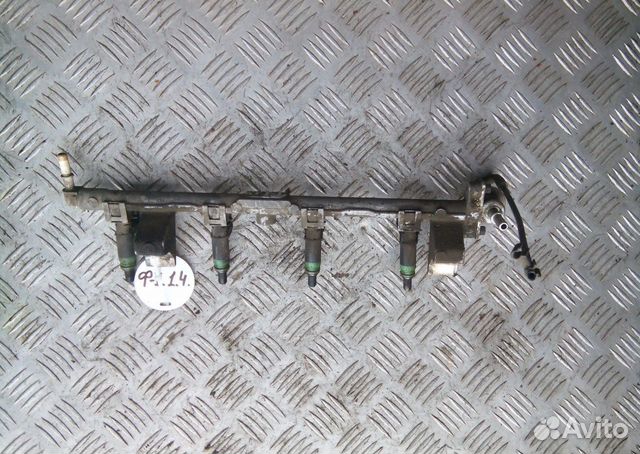 Рампа (рейка) топливная Форд Фокус 1