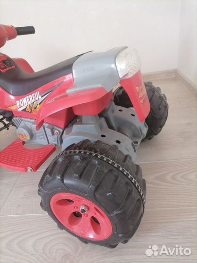 Детский квадроцикл на аккумуляторе