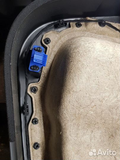 Электропроводка обшивки двери передняя левая