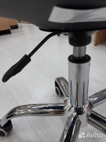 Кресло офисное